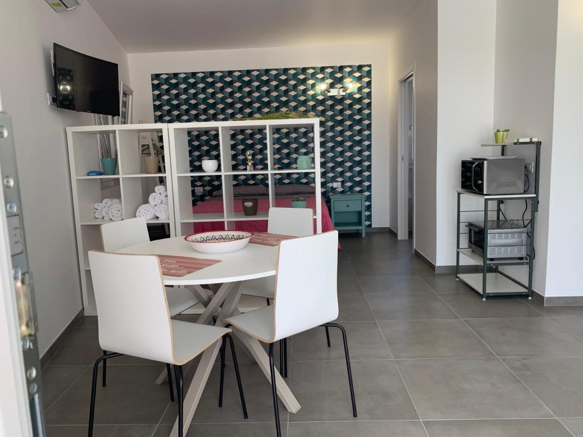 White House Monolocale Apartment Avola Luaran gambar