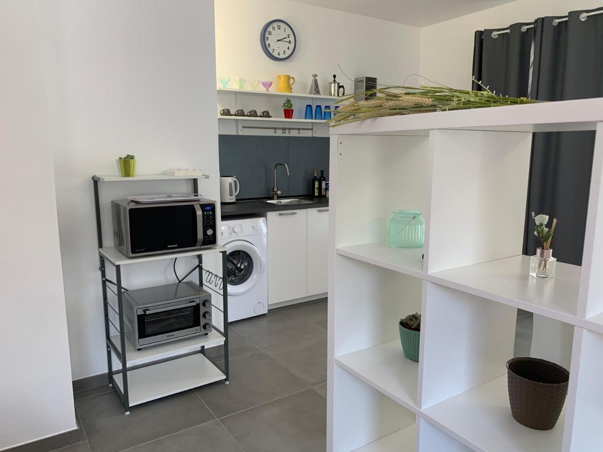 White House Monolocale Apartment Avola Luaran gambar