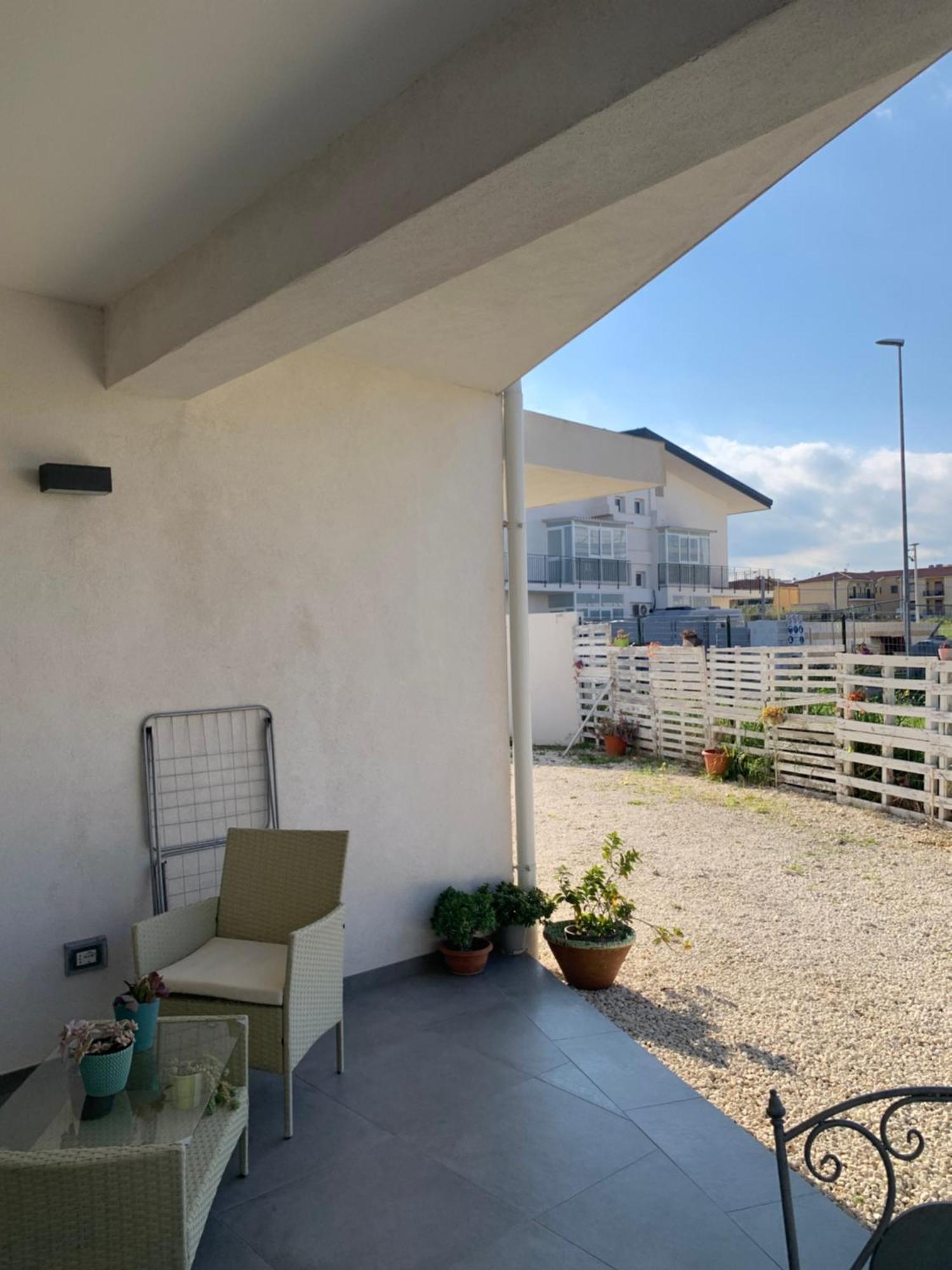 White House Monolocale Apartment Avola Luaran gambar